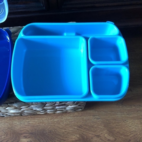Blue & teal bento box with snap lid - Picture 6 of 8